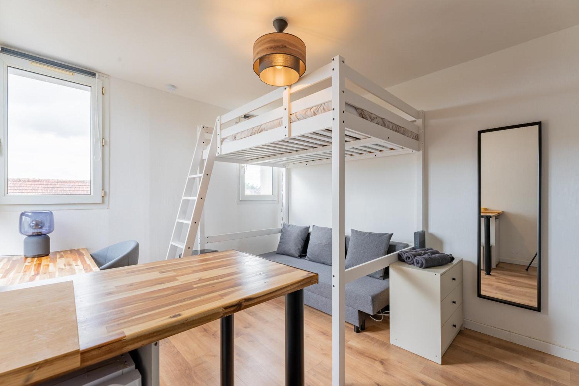 Charlemagne - Studio Confortable Avec Parking Gratuit - Quelques Pas De La Gare, Cuisine, Wifi Appartement Arras Buitenkant foto