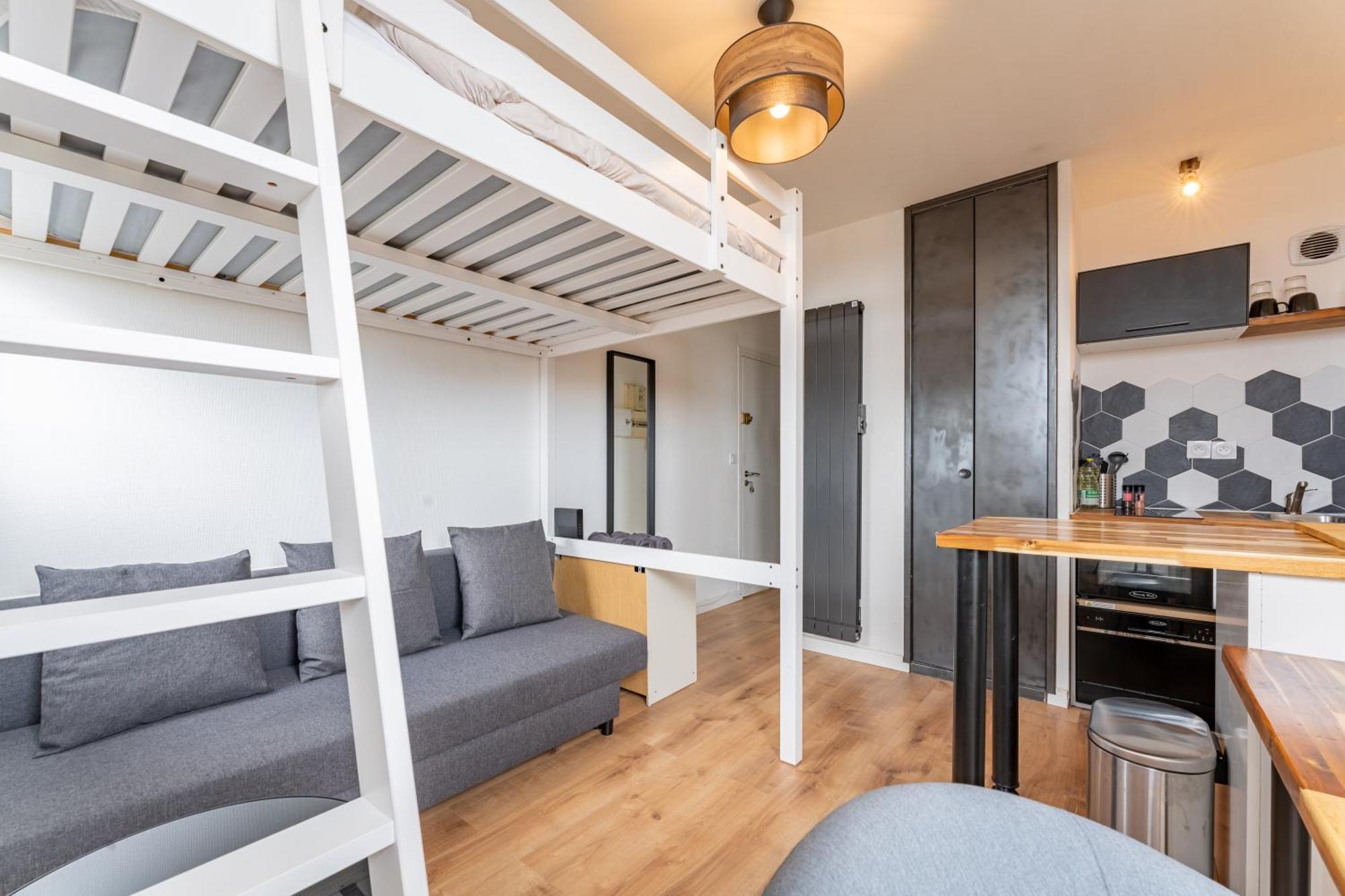 Charlemagne - Studio Confortable Avec Parking Gratuit - Quelques Pas De La Gare, Cuisine, Wifi Appartement Arras Buitenkant foto
